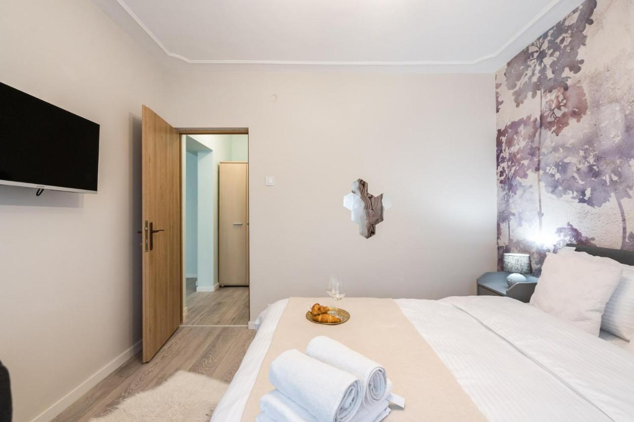 Felicity Apartment By The Park بوخارست المظهر الخارجي الصورة